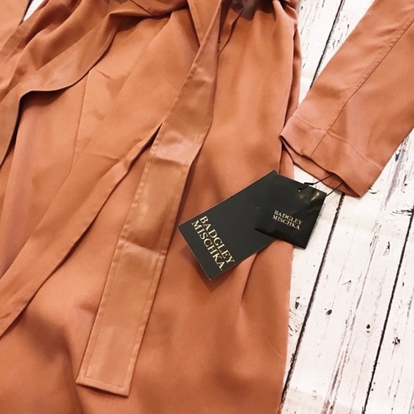 NWT Badgley Mischka Long Trench Coat - Picture 5 of 9